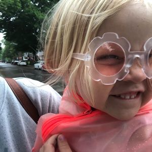 Meet your Posher, Abigail